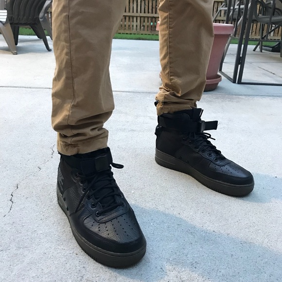 Nike SF Air Force 1 Mid - Picture 7 of 7